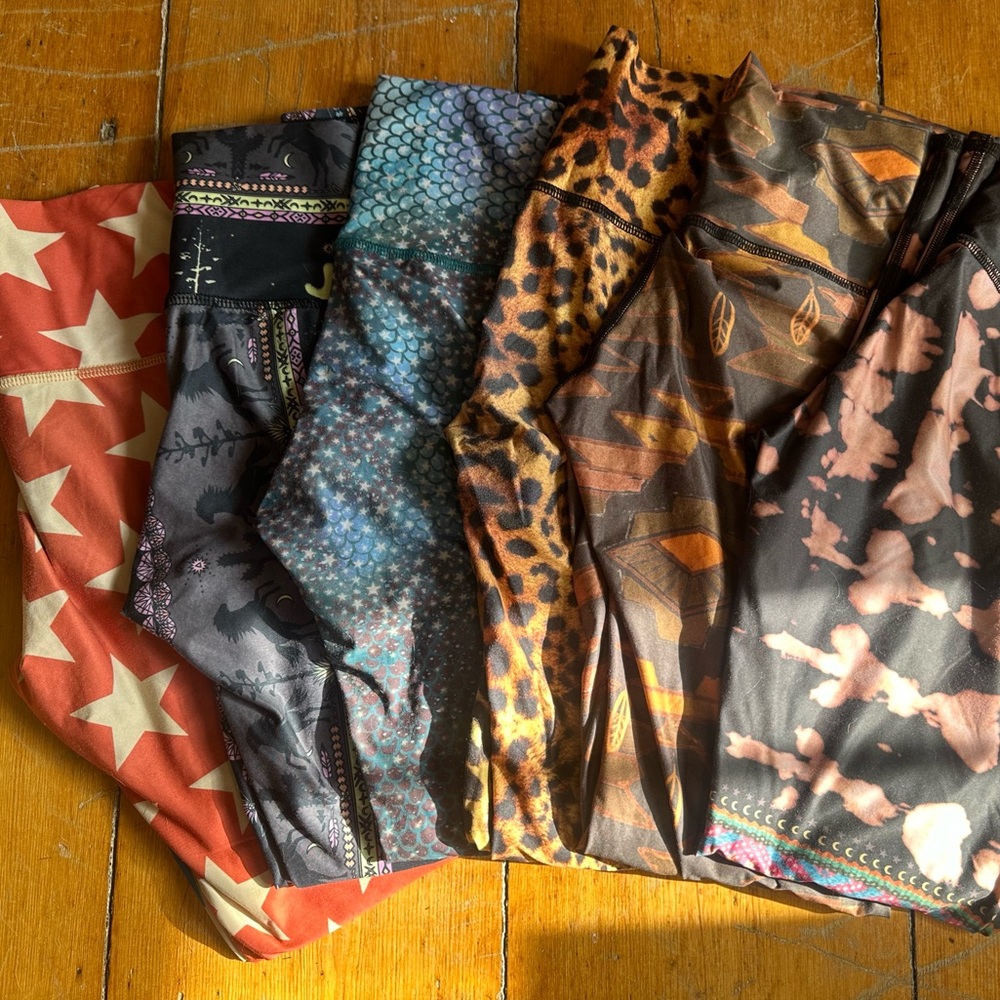 Teeki Bundle - 6 leggings, 2 tops & 1 pair of shorts - All Large